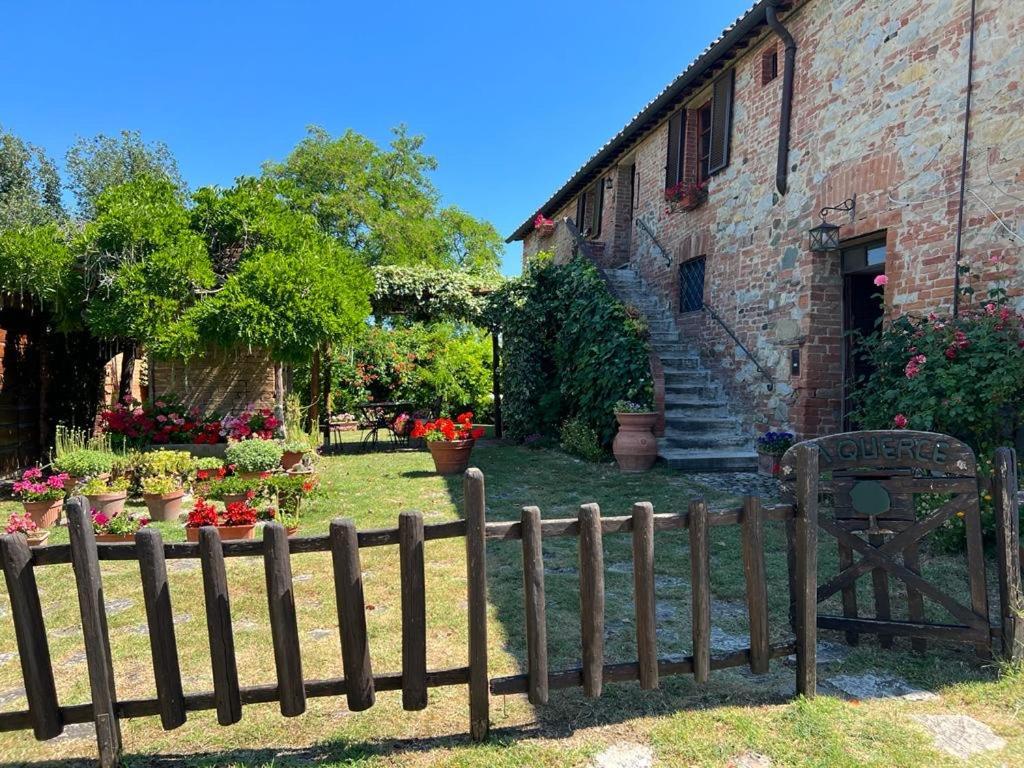 Casale Le Querce Apartman Castelnuovo Berardenga Kültér fotó